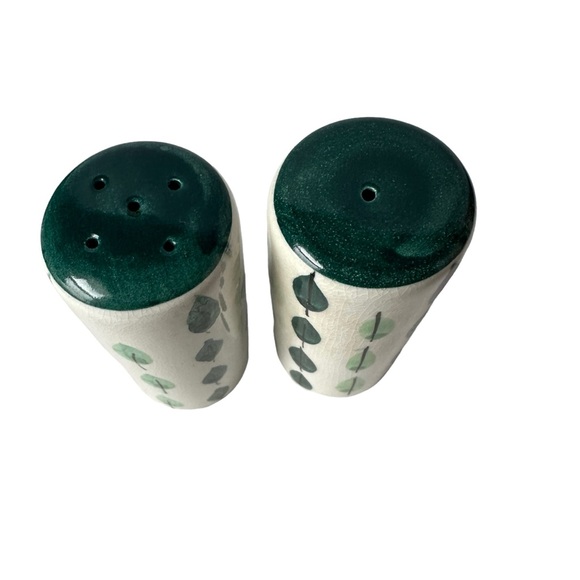 Vintage Portuguese Salt & Pepper Shakers - Picture 6 of 8